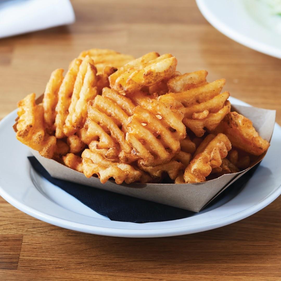 Emmy Squared Pizza: Germantown BKLYN Mozz Sticks
